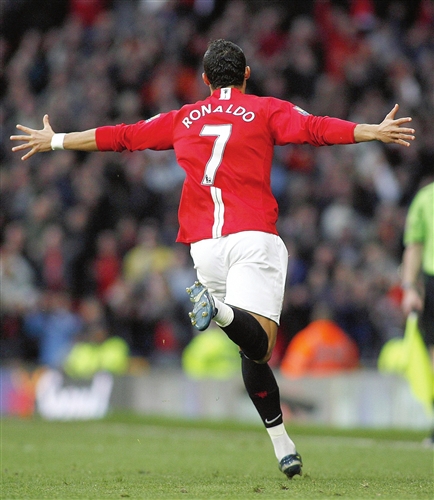 篮协掌门揭秘中国男篮为何超团结 评价教练组：纯粹可爱